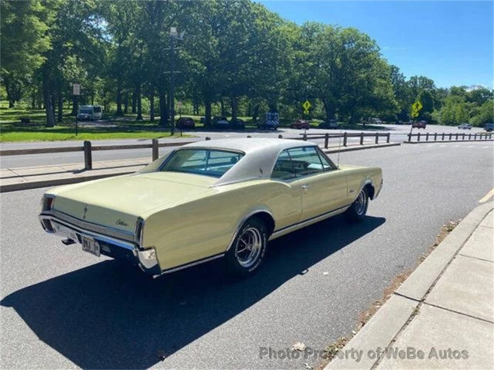 1967 Oldsmobile Cutlass 2nd Gen - Image 5 of 10