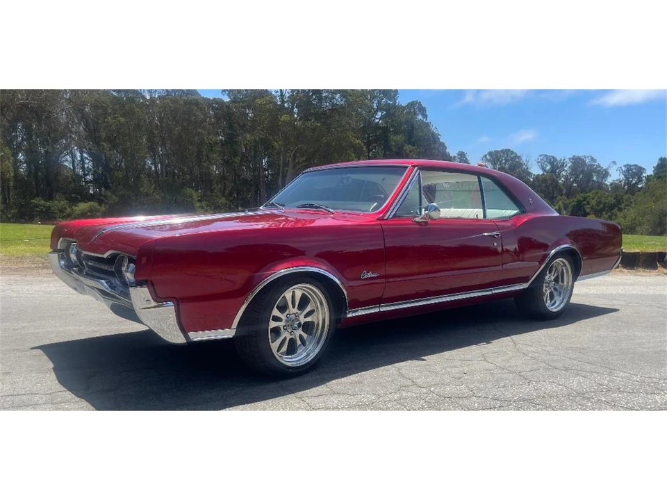 1967 Oldsmobile Cutlass Supreme - Image 2 of 26