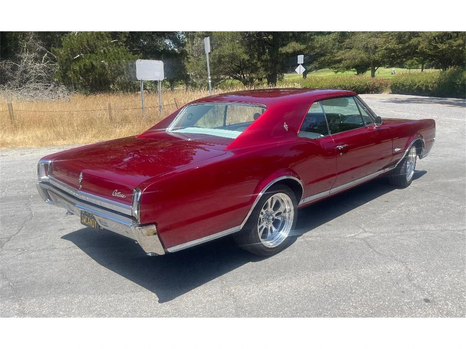 1967 Oldsmobile Cutlass Supreme - Image 7 of 26