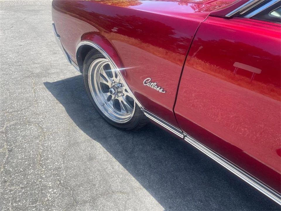 1967 Oldsmobile Cutlass Supreme - Image 13 of 26