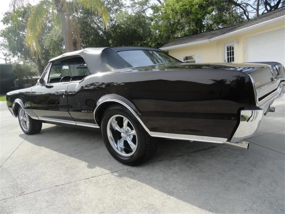 1967 Oldsmobile Cutlass Supreme - Image 6 of 31