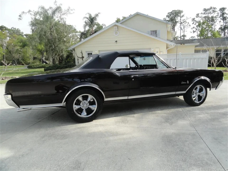 1967 Oldsmobile Cutlass Supreme - Image 10 of 31