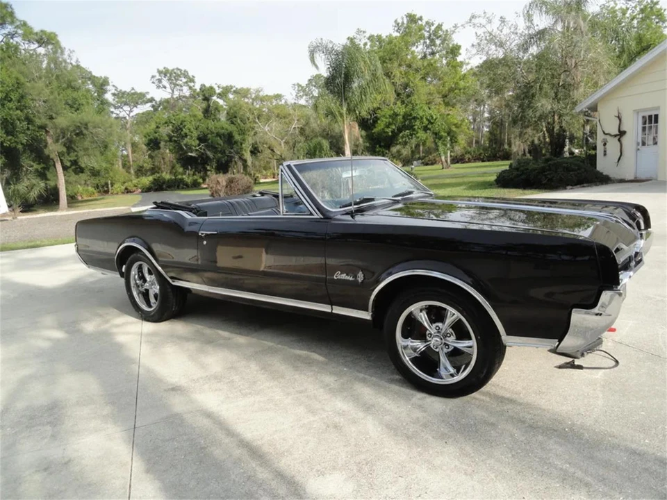 1967 Oldsmobile Cutlass Supreme - Image 22 of 31