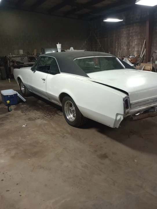 1967 Oldsmobile Cutlass Supreme - Image 2 of 11