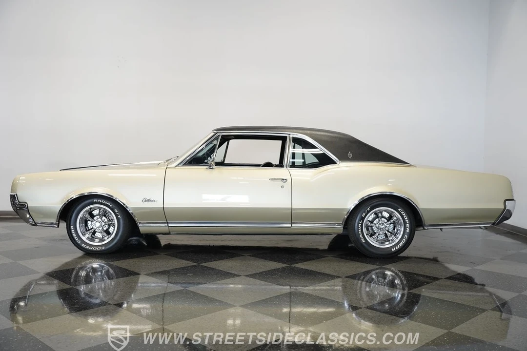 1967 Oldsmobile Cutlass Supreme - Image 3 of 12