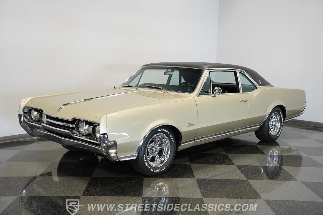 1967 Oldsmobile Cutlass Supreme - Image 7 of 12