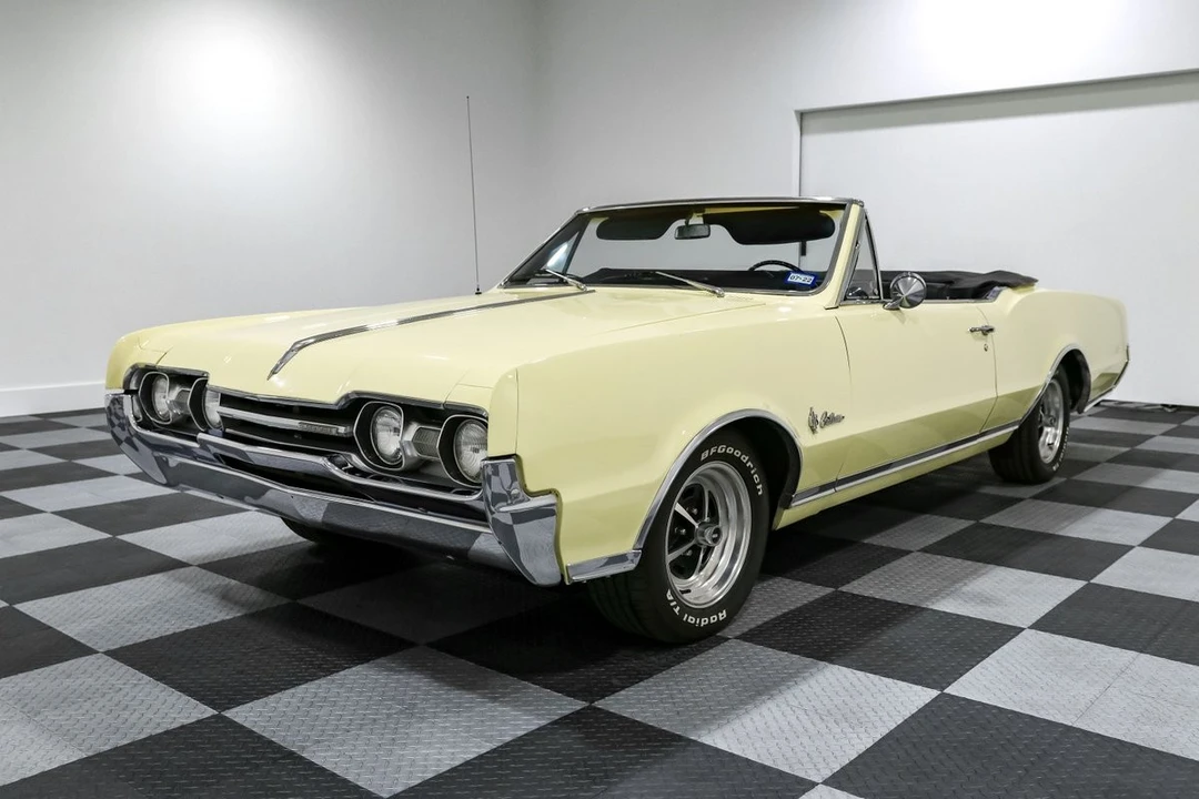 1967 Oldsmobile Cutlass Supreme - Image 4 of 21