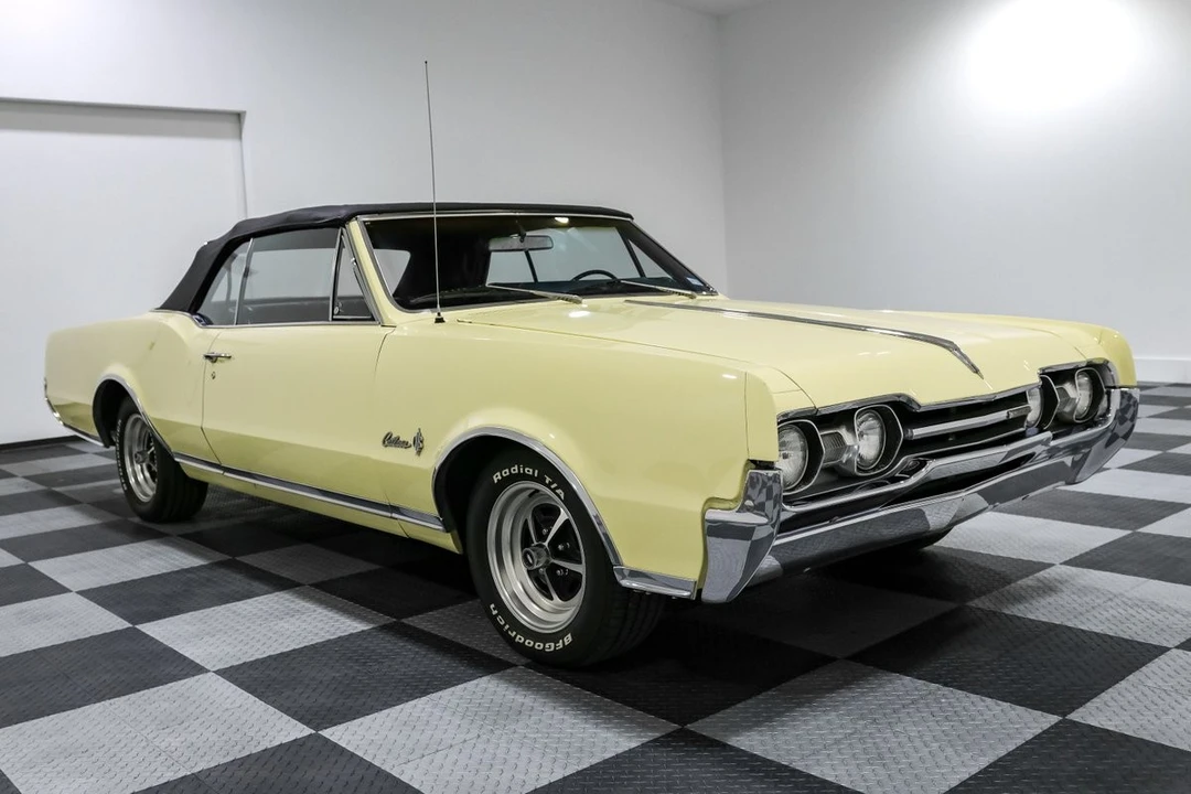 1967 Oldsmobile Cutlass Supreme - Image 2 of 21