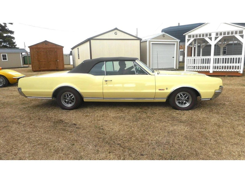 1967 Oldsmobile Cutlass Supreme - Image 3 of 26