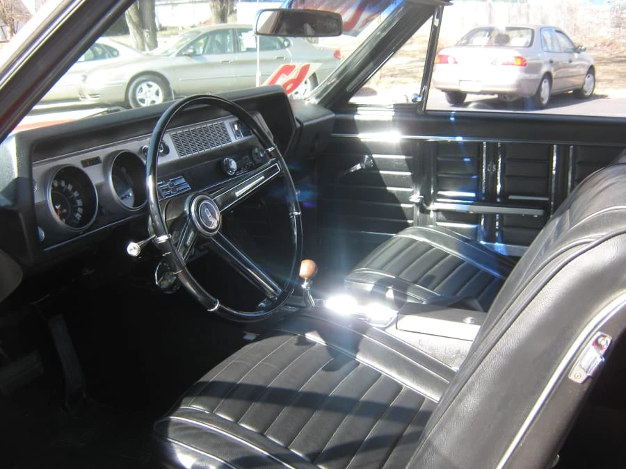 1967 Oldsmobile Cutlass Supreme - Image 3 of 8