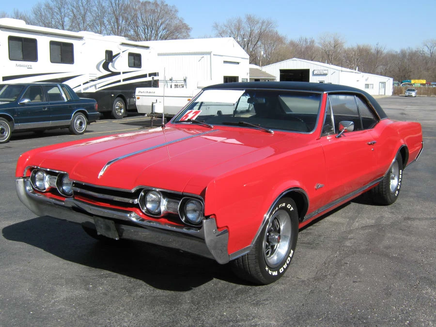 1967 Oldsmobile Cutlass Supreme - Image 8 of 8