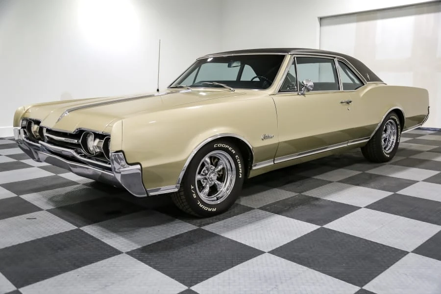 1967 Oldsmobile Cutlass Supreme - Image 3 of 9