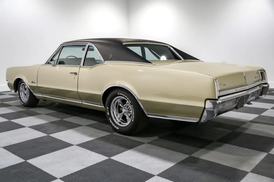 1967 Oldsmobile Cutlass Supreme - Image 2 of 9