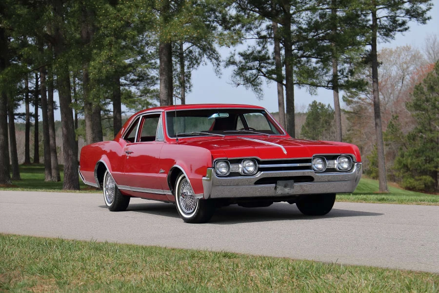 1967 Oldsmobile Cutlass Supreme - Image 8 of 28