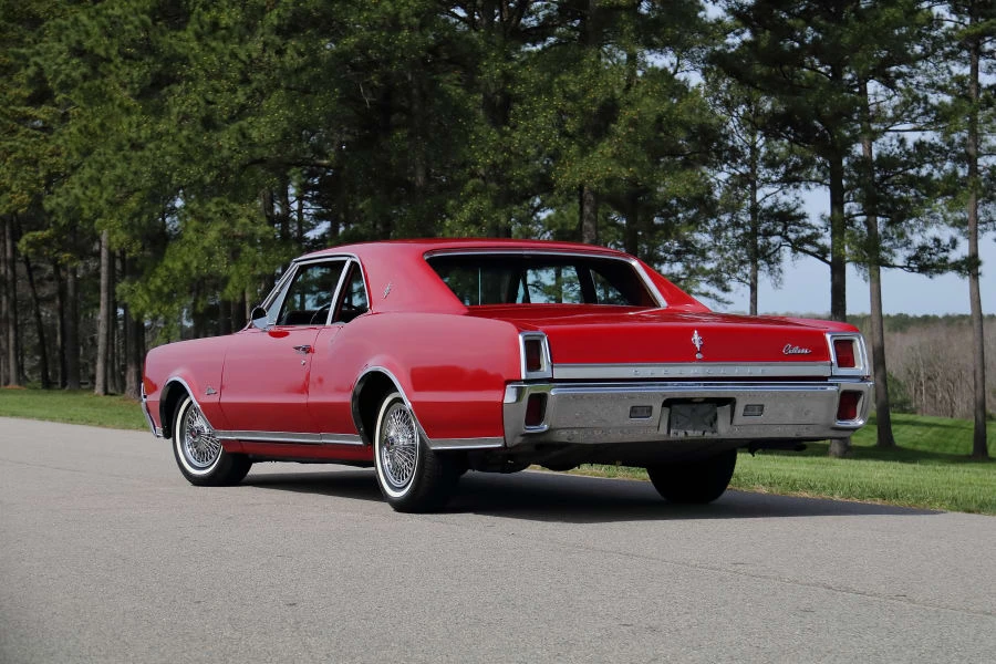 1967 Oldsmobile Cutlass Supreme - Image 7 of 28