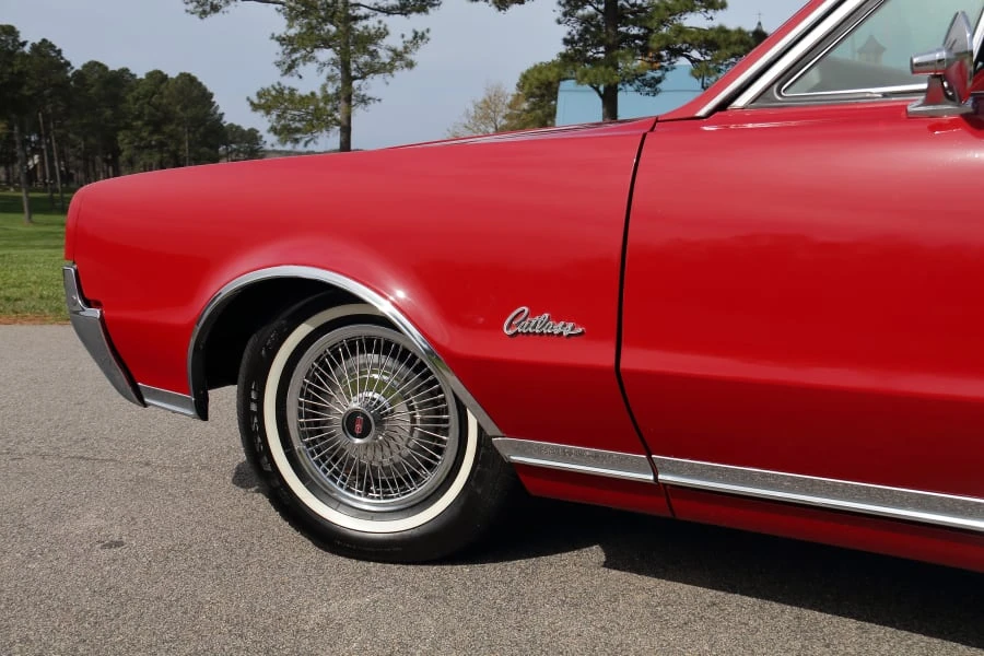 1967 Oldsmobile Cutlass Supreme - Image 12 of 28