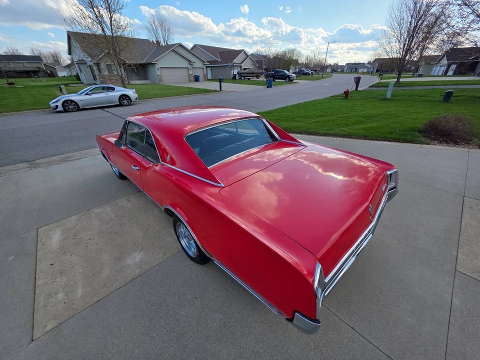1967 Oldsmobile Cutlass Supreme - Image 21 of 31