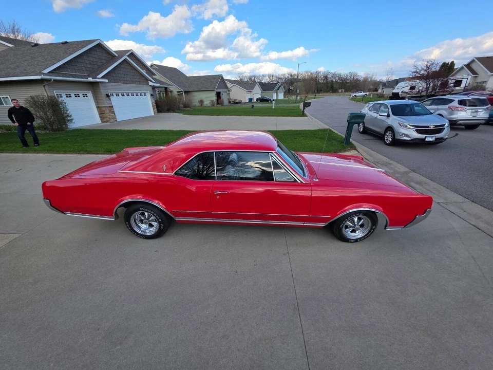 1967 Oldsmobile Cutlass Supreme - Image 26 of 31