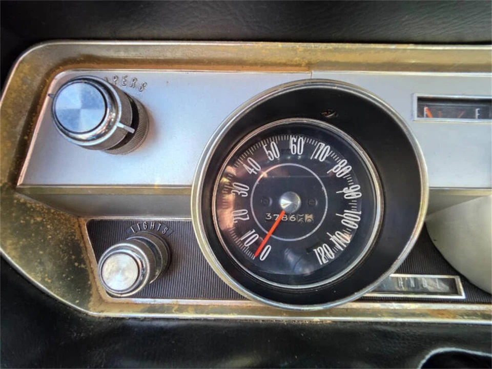 1967 Oldsmobile Cutlass Supreme - Image 25 of 31