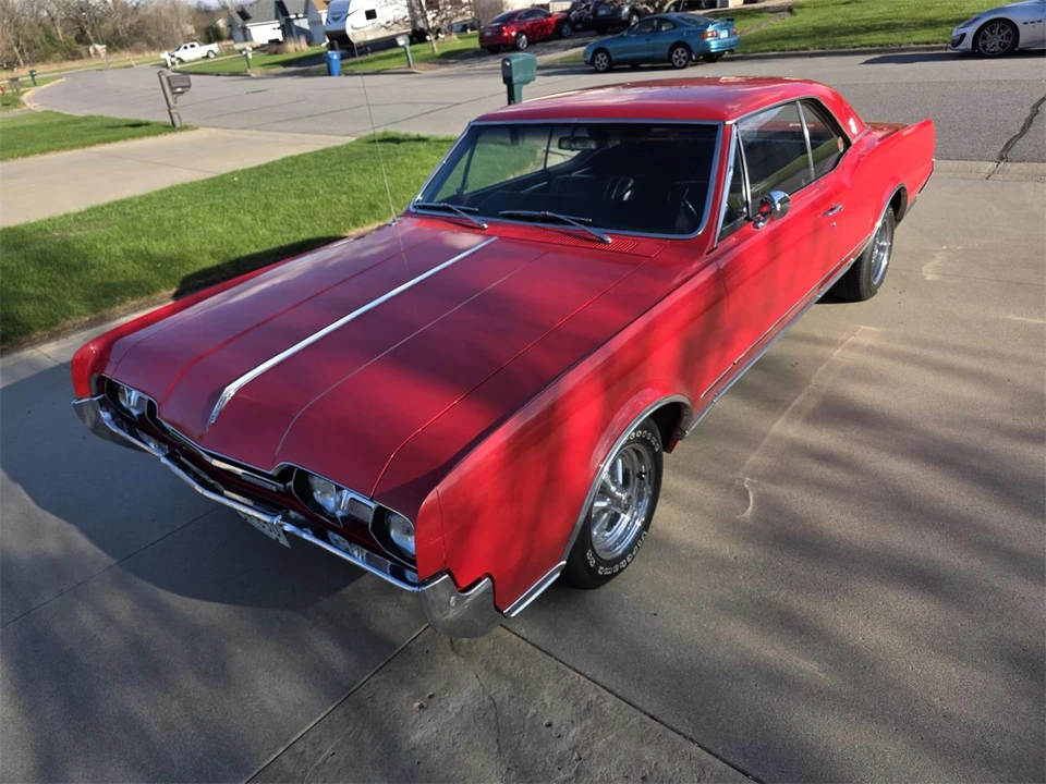 1967 Oldsmobile Cutlass Supreme - Image 2 of 31