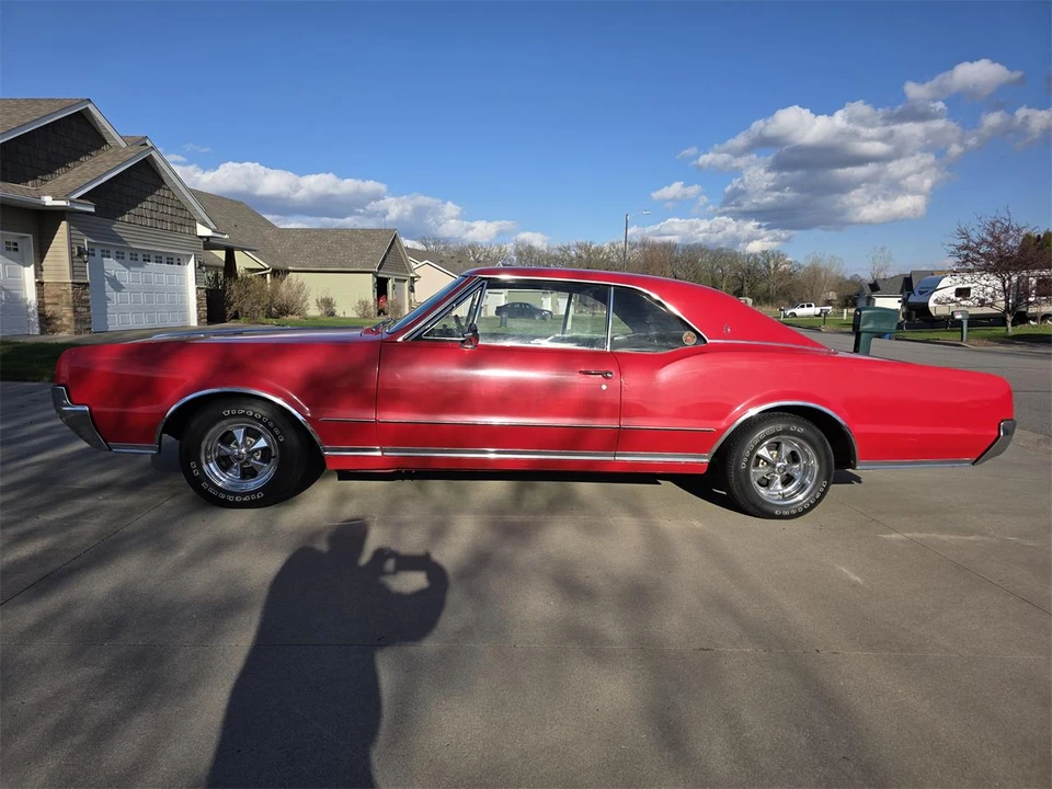1967 Oldsmobile Cutlass Supreme - Image 3 of 31