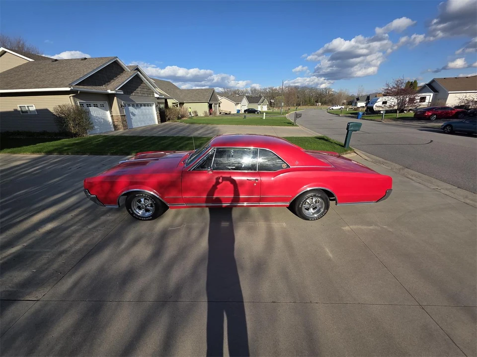 1967 Oldsmobile Cutlass Supreme - Image 4 of 31