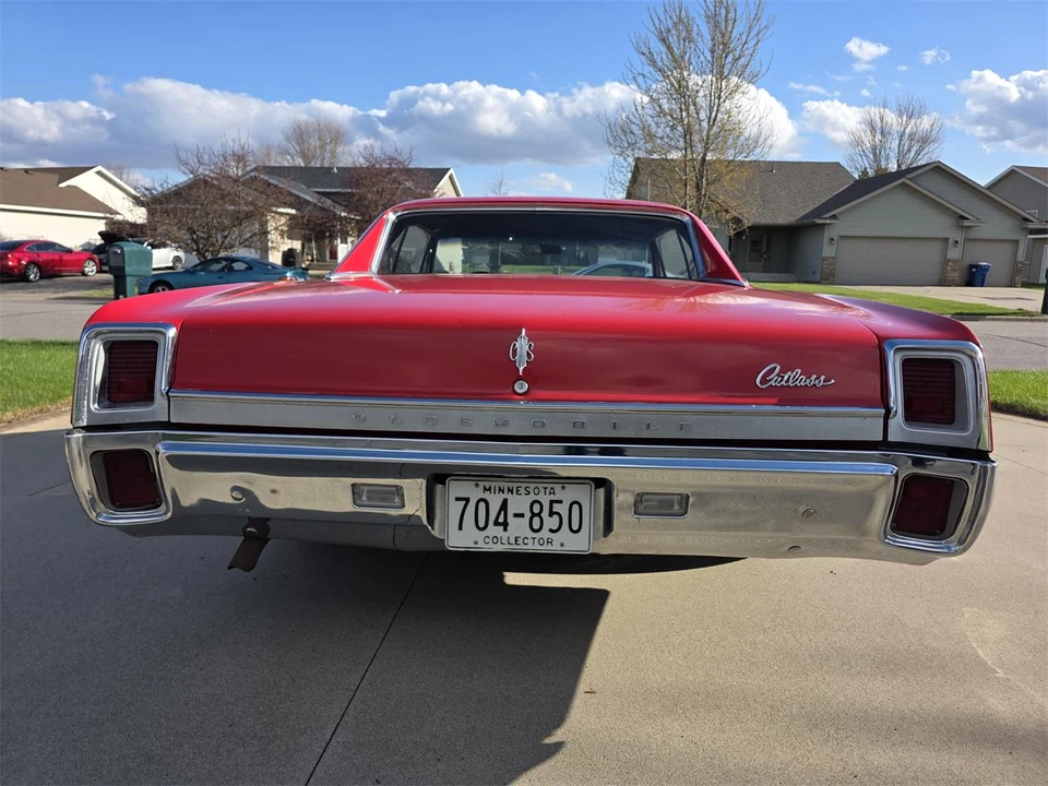 1967 Oldsmobile Cutlass Supreme - Image 7 of 31