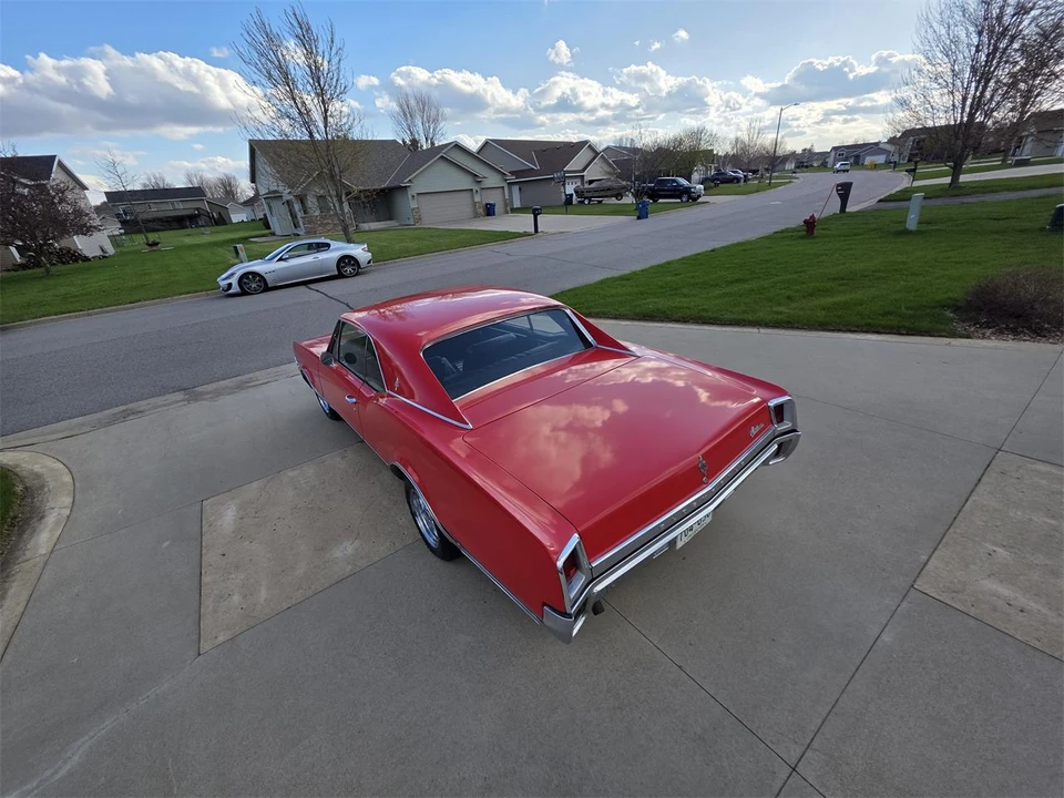 1967 Oldsmobile Cutlass Supreme - Image 25 of 31