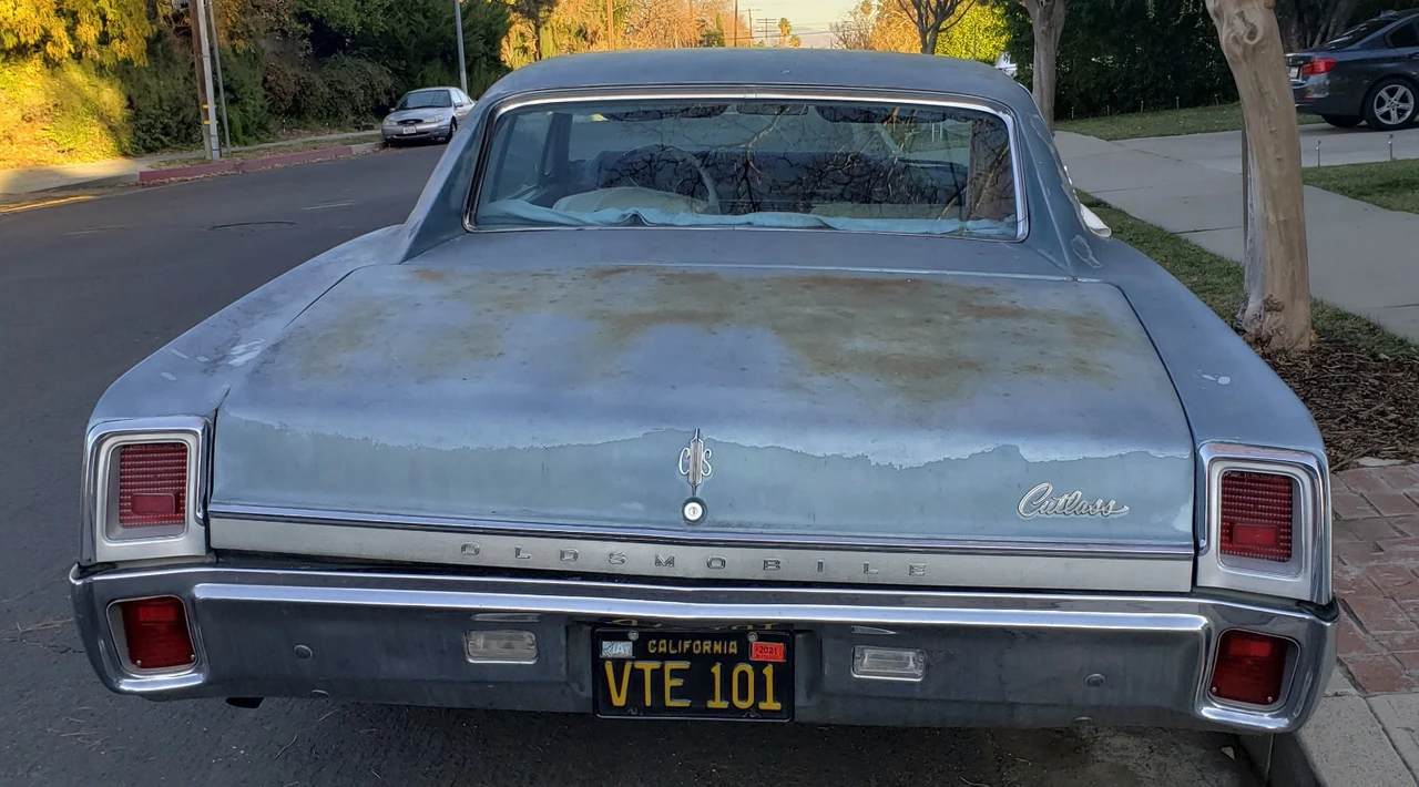 1967 Oldsmobile Cutlass Supreme - Image 3 of 16