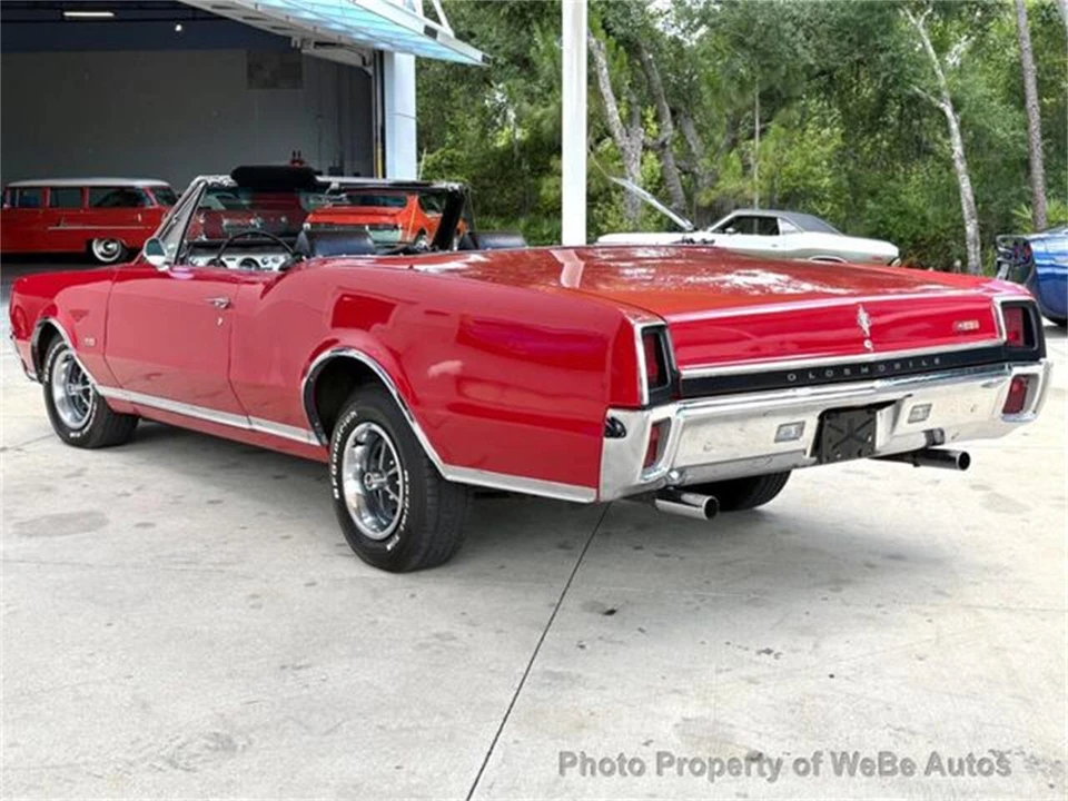 1967 Oldsmobile Cutlass Supreme - Image 9 of 10