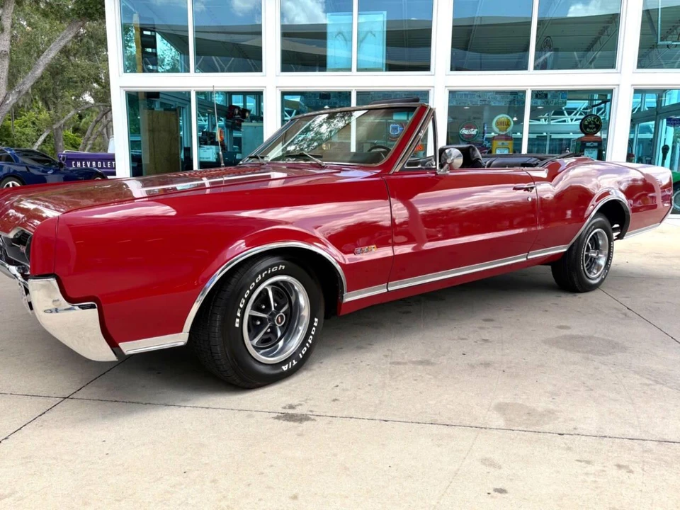 1967 Oldsmobile Cutlass Supreme - Image 12 of 31