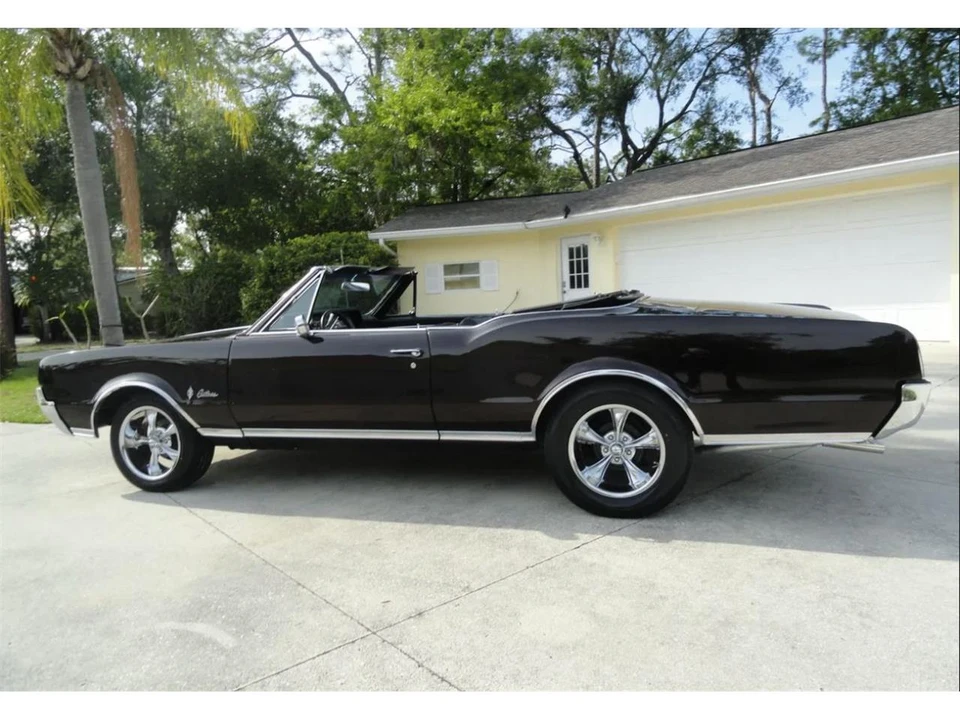1967 Oldsmobile Cutlass Supreme - Image 17 of 31
