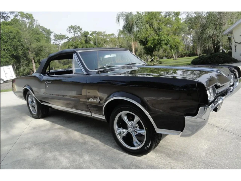1967 Oldsmobile Cutlass Supreme - Image 29 of 31