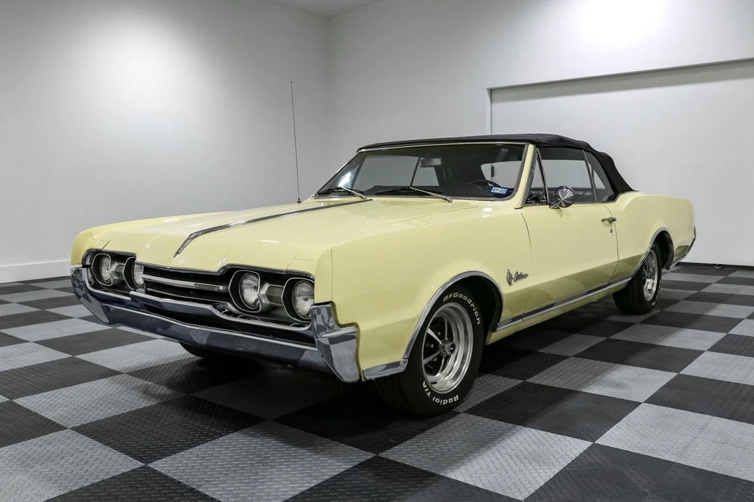 1967 Oldsmobile Cutlass Supreme - Image 5 of 21