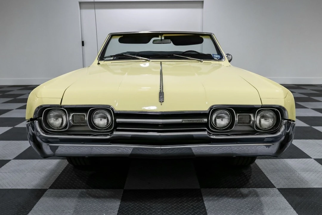 1967 Oldsmobile Cutlass Supreme - Image 3 of 21