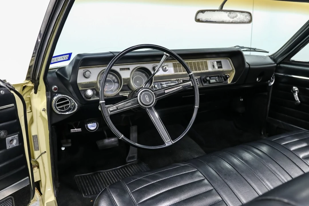 1967 Oldsmobile Cutlass Supreme - Image 17 of 21