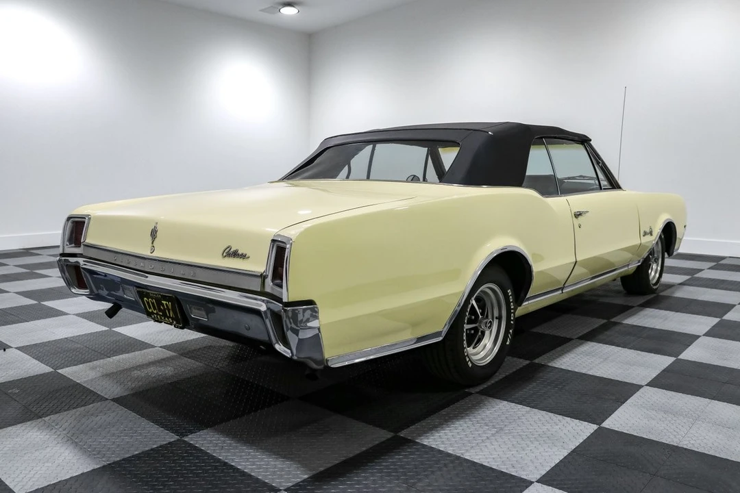 1967 Oldsmobile Cutlass Supreme - Image 11 of 21