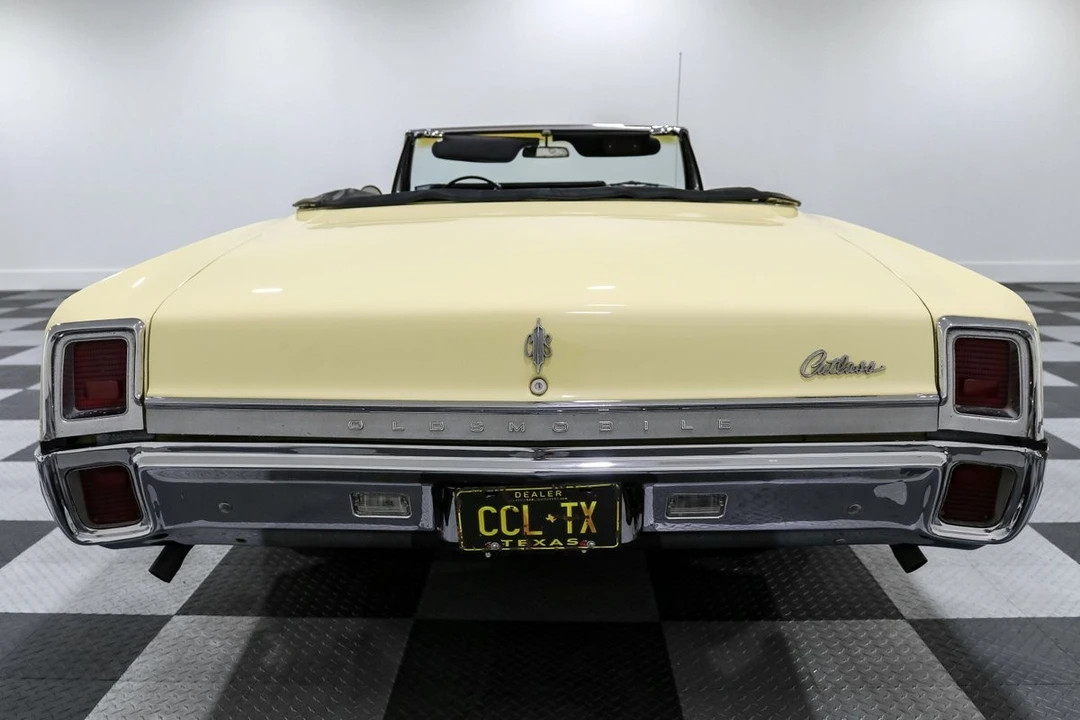 1967 Oldsmobile Cutlass Supreme - Image 9 of 21