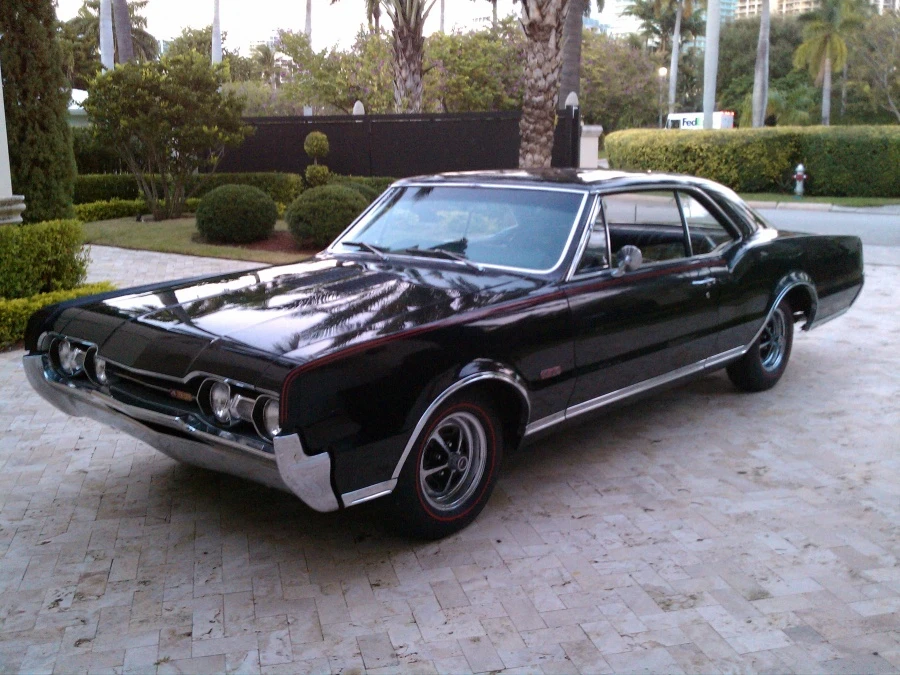 1967 Oldsmobile Cutlass Supreme - Image 3 of 5