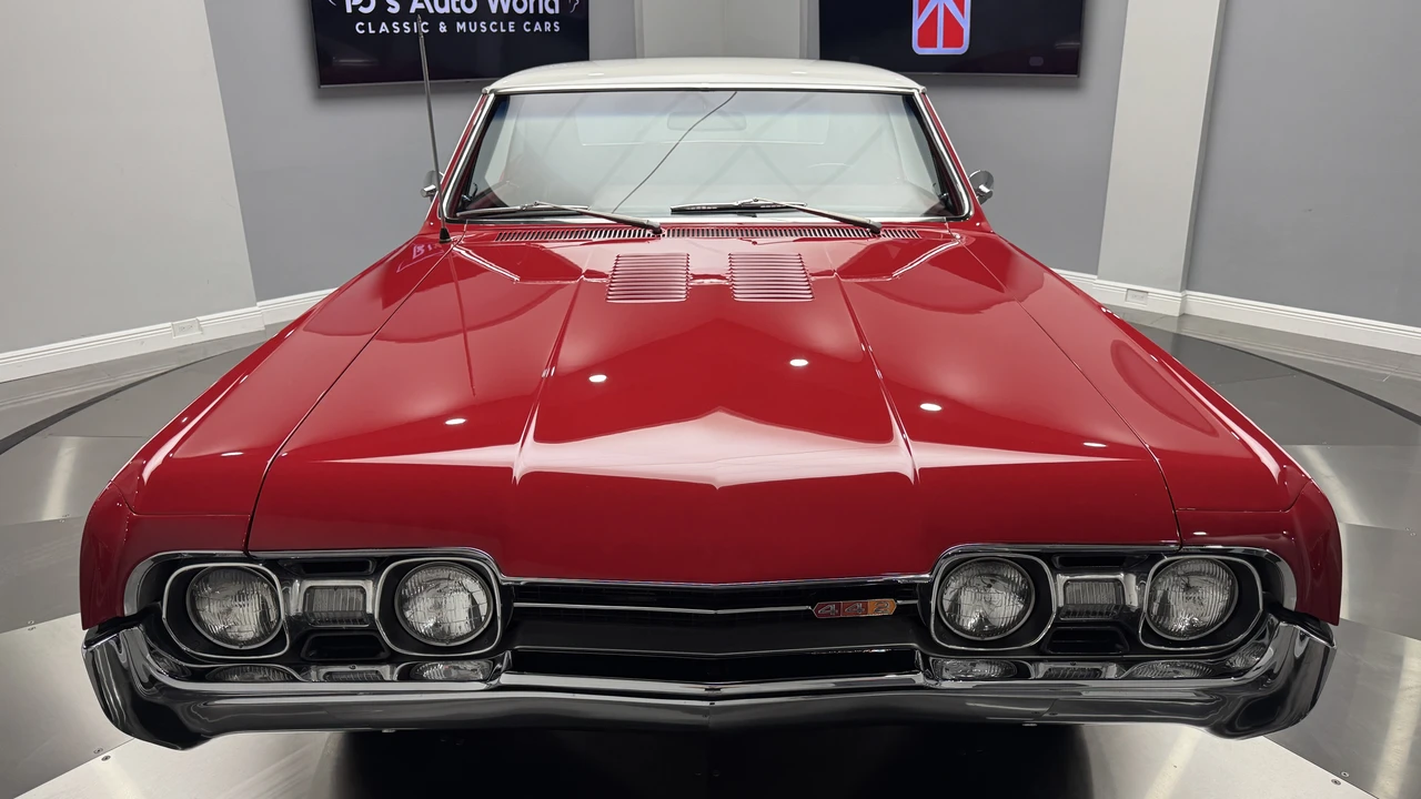 1967 Oldsmobile Cutlass 2nd Gen - Image 13 of 31