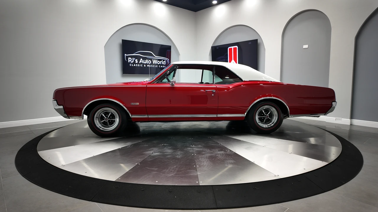 1967 Oldsmobile Cutlass 2nd Gen - Image 8 of 31