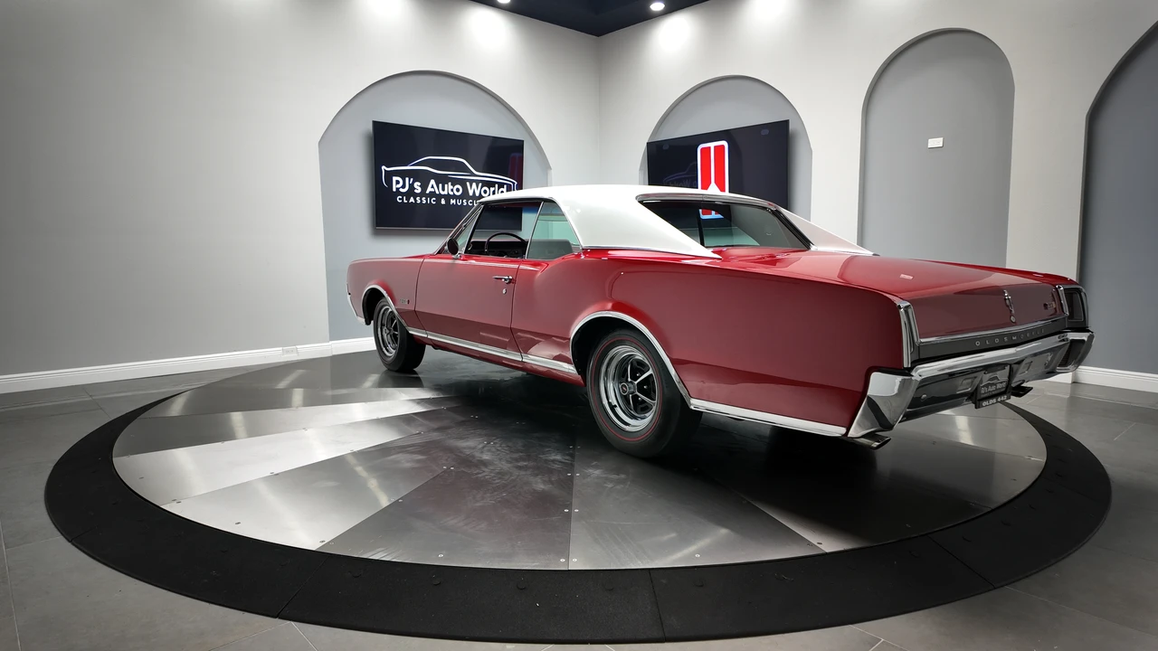 1967 Oldsmobile Cutlass 2nd Gen - Image 7 of 31