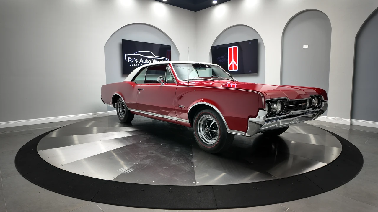 1967 Oldsmobile Cutlass 2nd Gen - Image 3 of 31