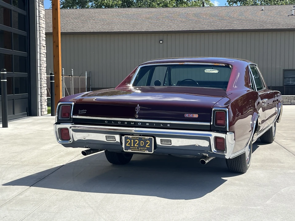 1967 Oldsmobile Cutlass Supreme - Image 22 of 31
