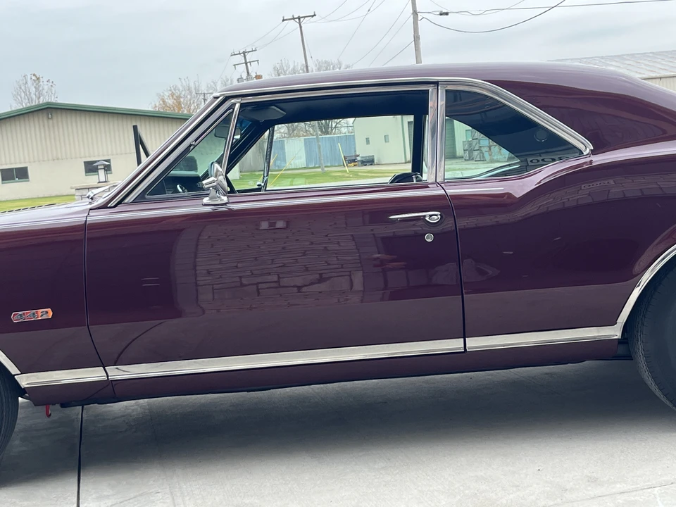 1967 Oldsmobile Cutlass Supreme - Image 30 of 31