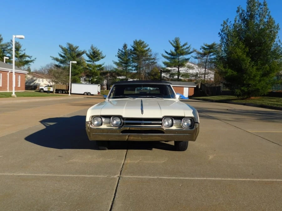1967 Oldsmobile Cutlass Supreme - Image 8 of 16