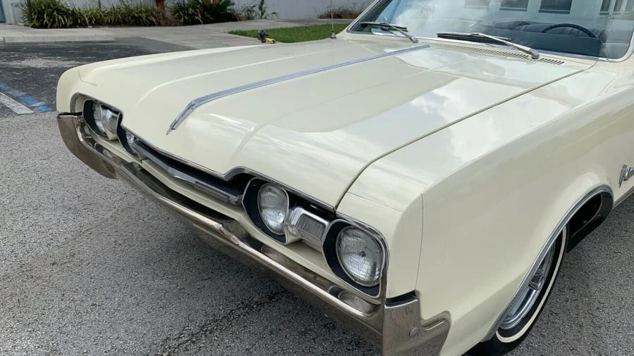 1967 Oldsmobile Cutlass Supreme - Image 7 of 12