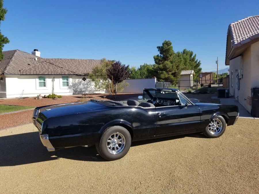 1967 Oldsmobile Cutlass Supreme - Image 6 of 11