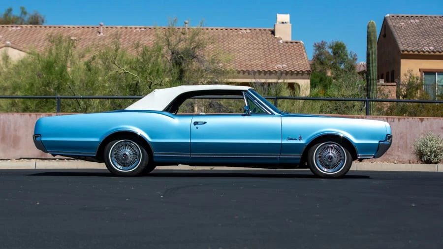 1967 Oldsmobile Cutlass Supreme - Image 8 of 20