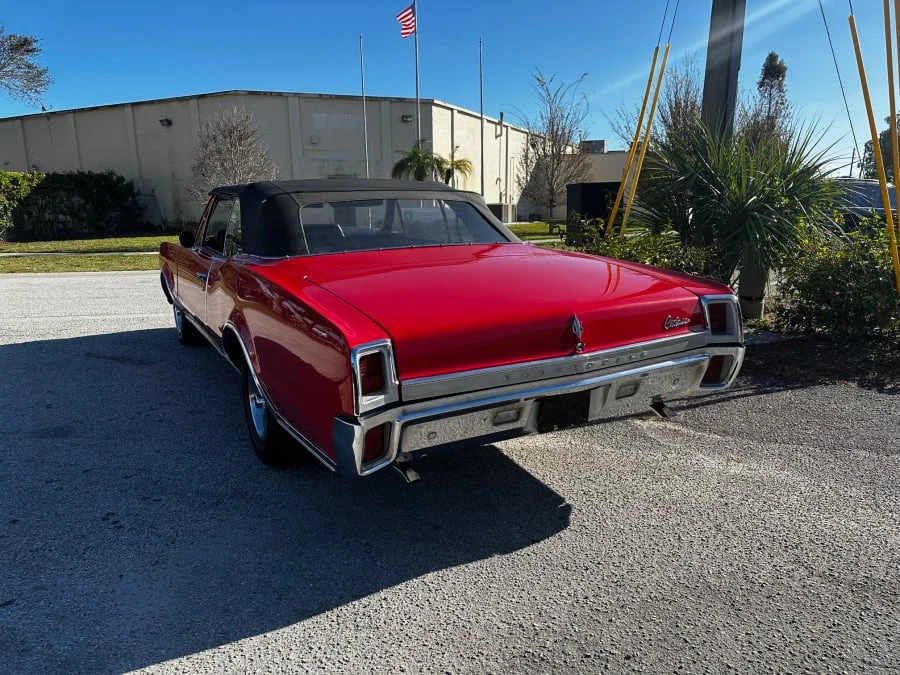 1967 Oldsmobile Cutlass Supreme - Image 3 of 4